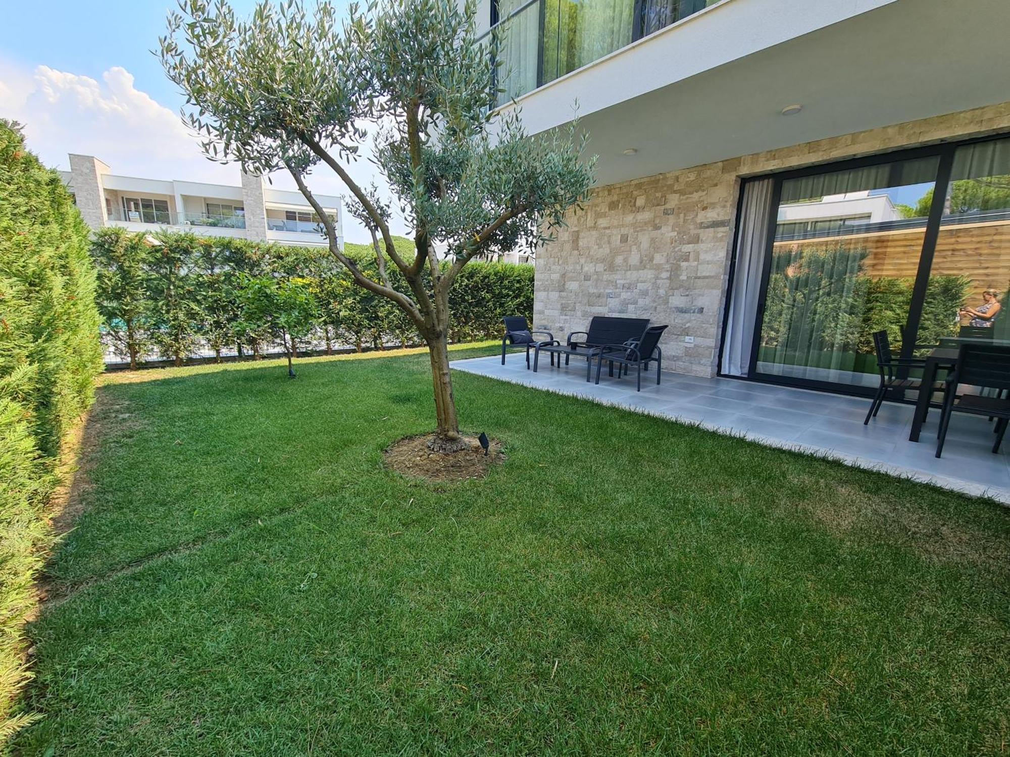 Rosemarine Villas Дуррес Экстерьер фото